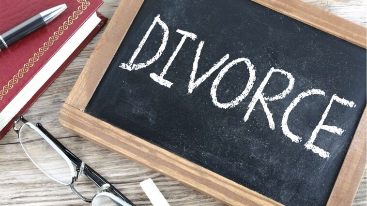 how to help my sister going through a divorce
