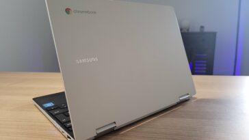 can you store photos on a chromebook