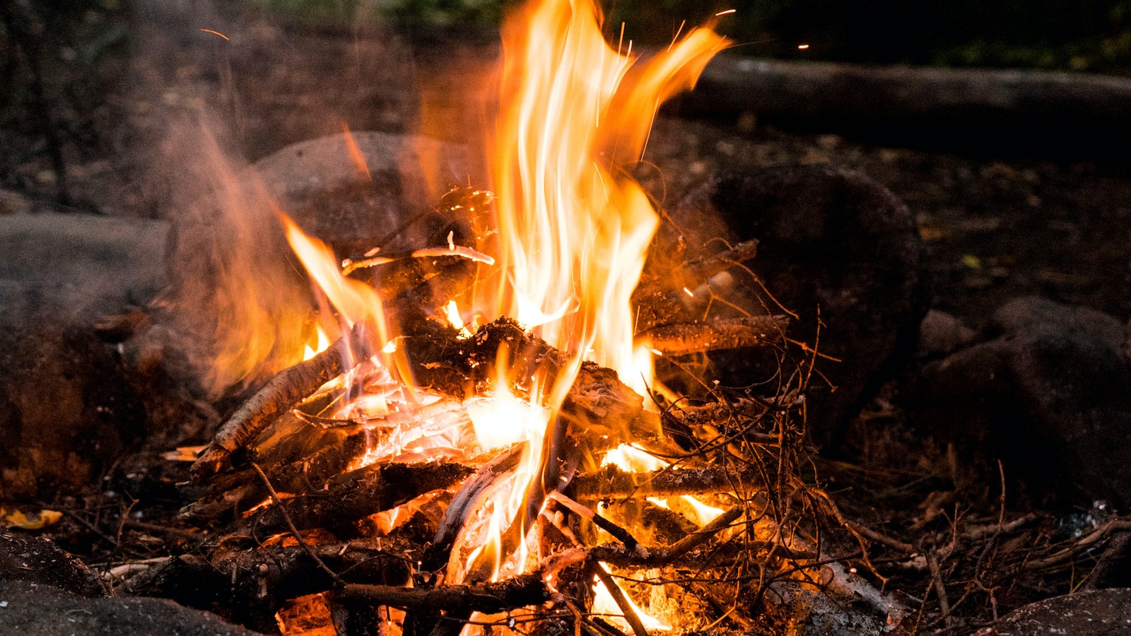 campfire in the rain tarp