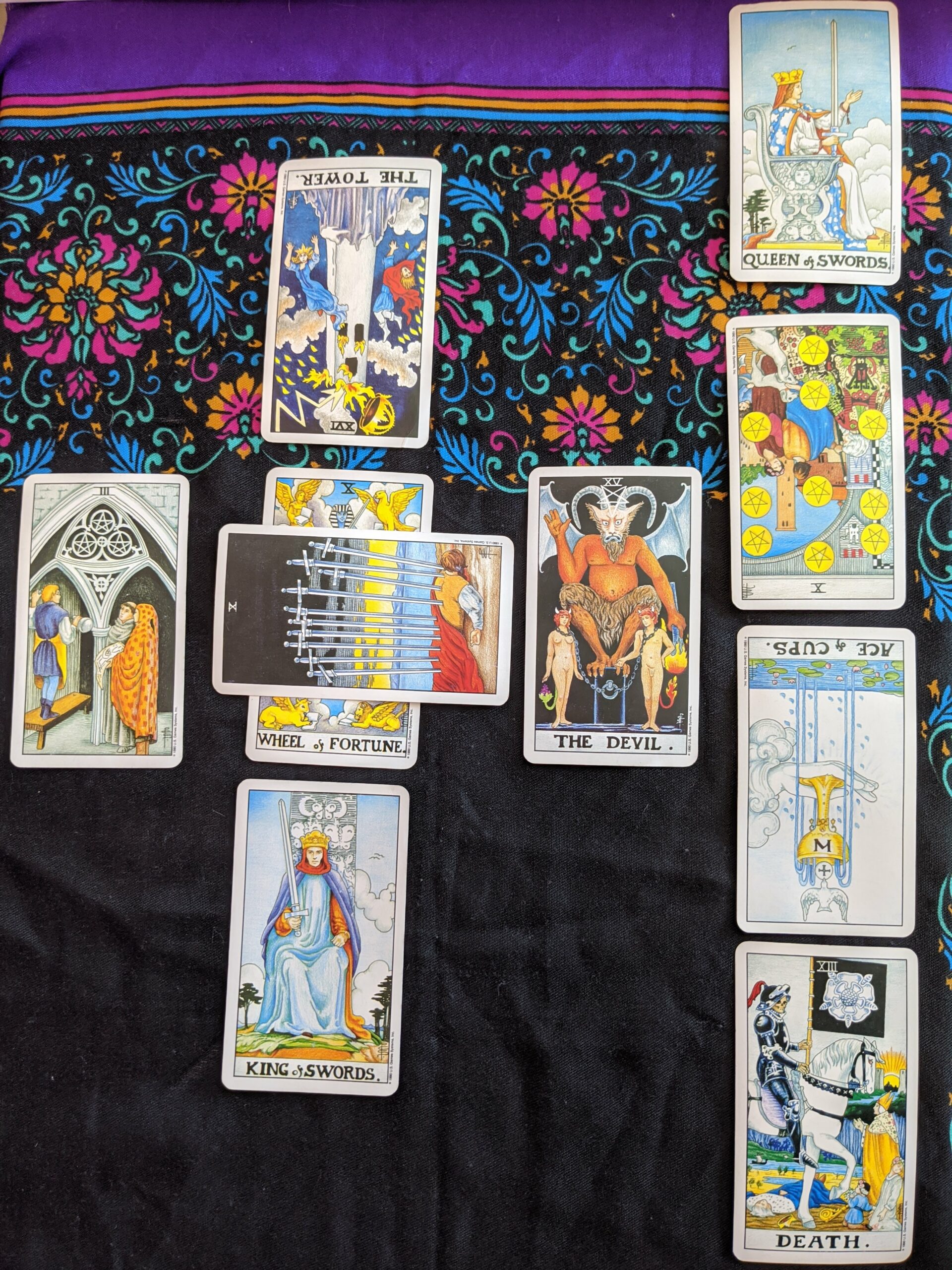 bonding with your tarot deck